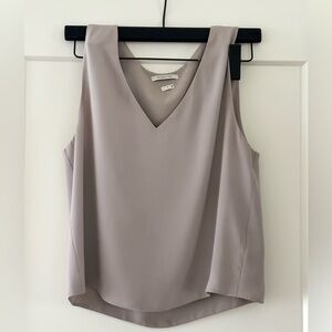 Aritzia Babaton Blouse Crop Top